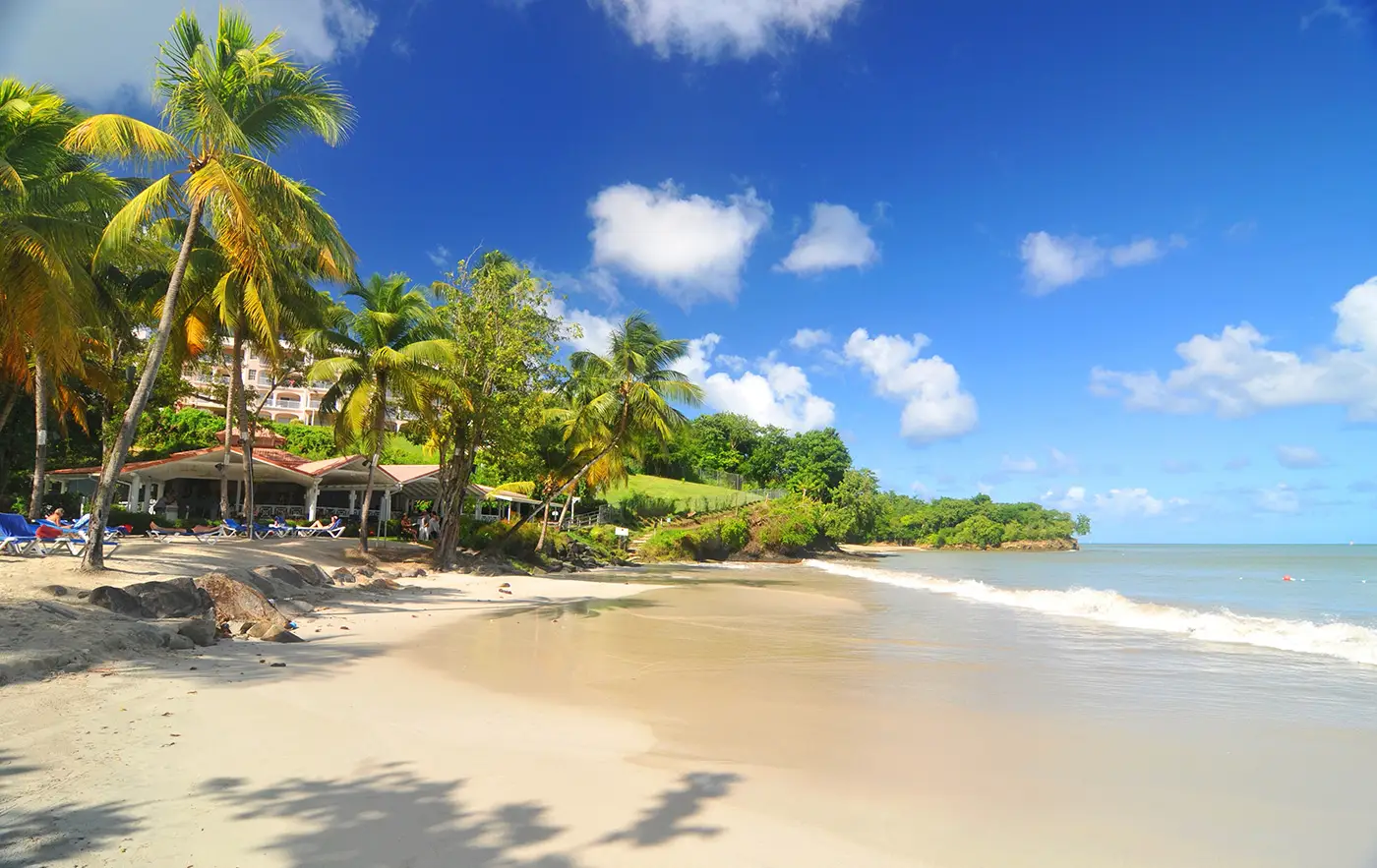 Badestrände auf Dominica © AdobeStock - Lucian H Milasan
